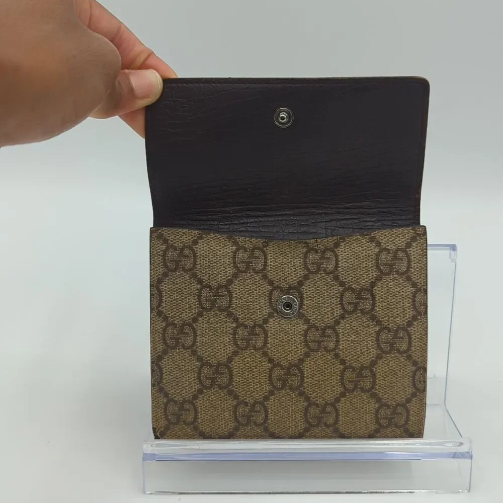 Gucci Tan and Brown Monogram Wallet - Picture 12 of 14